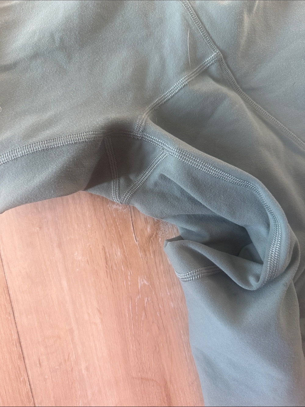 Lululemon legging - Picture 4 of 4